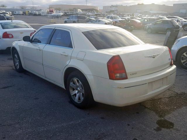 2C3KA53G96H243696 - 2006 CHRYSLER 300 TOURIN WHITE photo 3