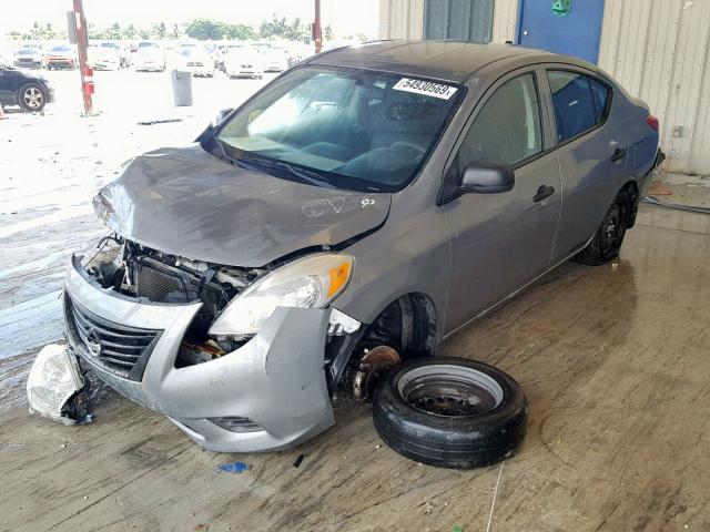 3N1CN7AP3DL833435 - 2013 NISSAN VERSA S CHARCOAL photo 2