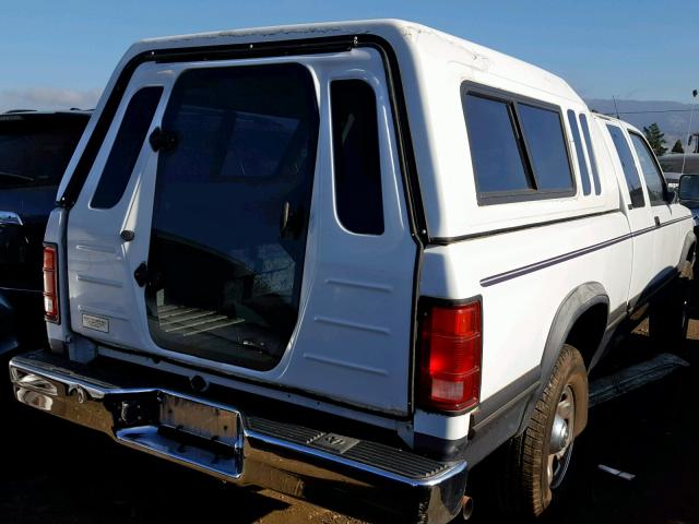 1B7GG23Y6SS312564 - 1995 DODGE DAKOTA WHITE photo 4