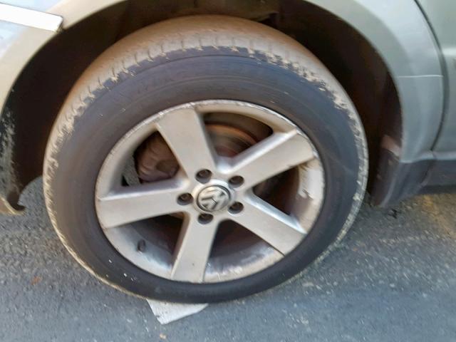 WVWYH63B04E174929 - 2004 VOLKSWAGEN PASSAT GLX 灰色 照片 9