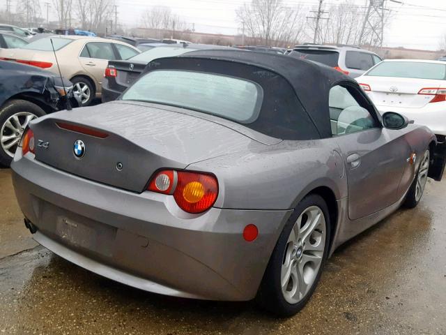 4USBT53544LU07855 - 2004 BMW Z4 3.0 GRAY photo 4