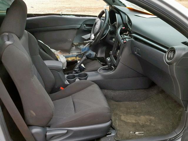 JTKJF5C73C3040688 - 2012 TOYOTA SCION TC 灰色 照片 5