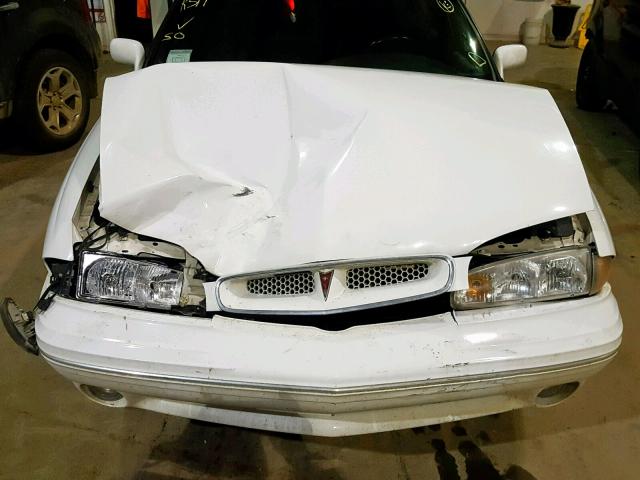 1G2HX52K6T4239029 - 1996 PONTIAC BONNEVILLE WHITE photo 7