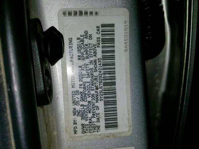 5Y2SL67829Z421435 - 2009 PONTIAC VIBE SILVER photo 10