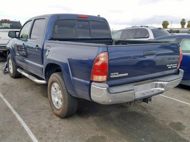 3TMJU62N95M007313 - 2005 TOYOTA TACOMA DOU BLUE photo 3