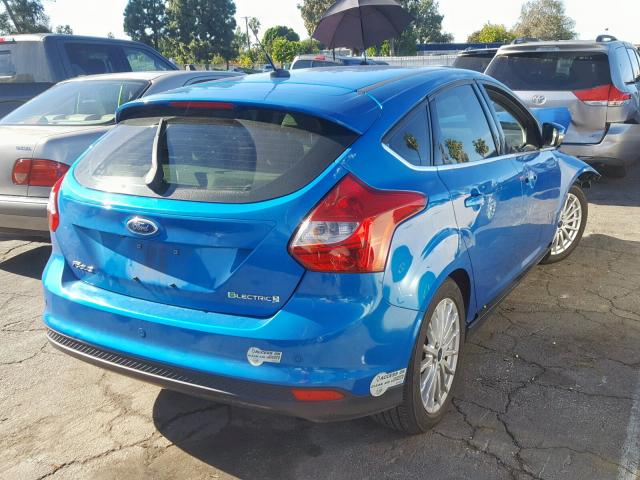 1FADP3R44DL319285 - 2013 FORD FOCUS BEV BLUE photo 4