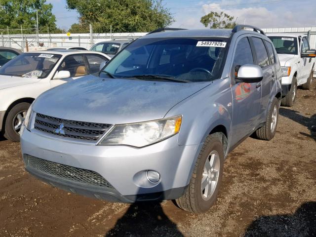 JA4MT31X77U007045 - 2007 MITSUBISHI OUTLANDER SILVER photo 2