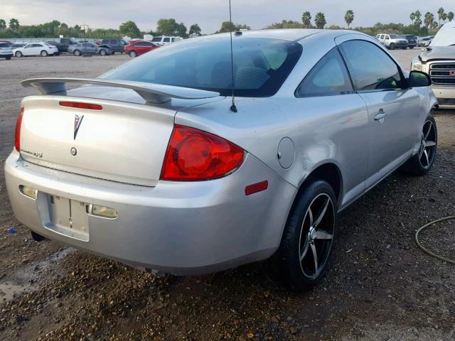 1G2AL18F687105319 - 2008 PONTIAC G5 SILVER photo 4
