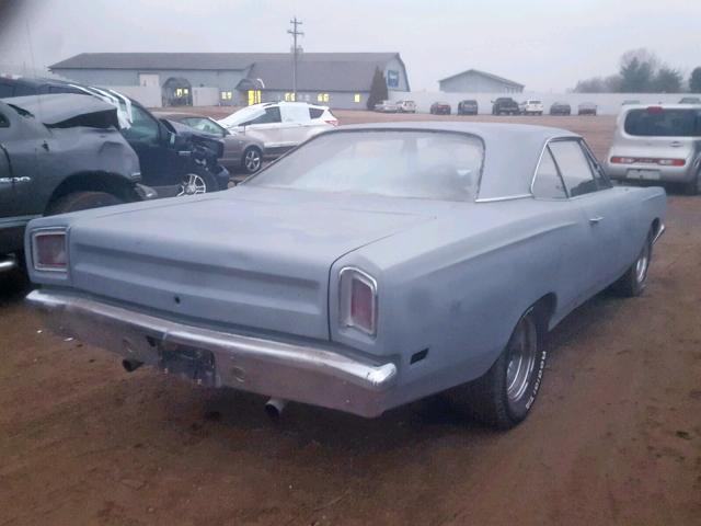 RM23H9A156698 - 1969 PLYMOUTH ROADRUNNER GRAY photo 4
