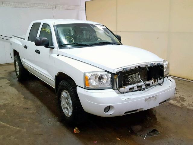 1D7HW48N36S561210 - 2006 DODGE DAKOTA QUA WHITE photo 1