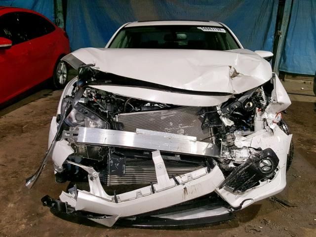 19XFC1F77HE027436 - 2017 HONDA CIVIC EXL WHITE photo 9