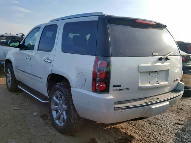 1GKUKEEF6AR209167 - 2010 GMC YUKON DENA WHITE photo 3