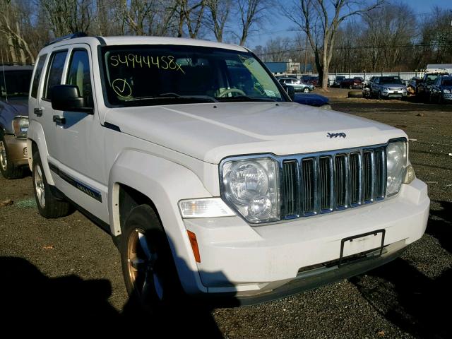 1J8GN58K88W240546 - 2008 JEEP LIBERTY LI WHITE photo 1