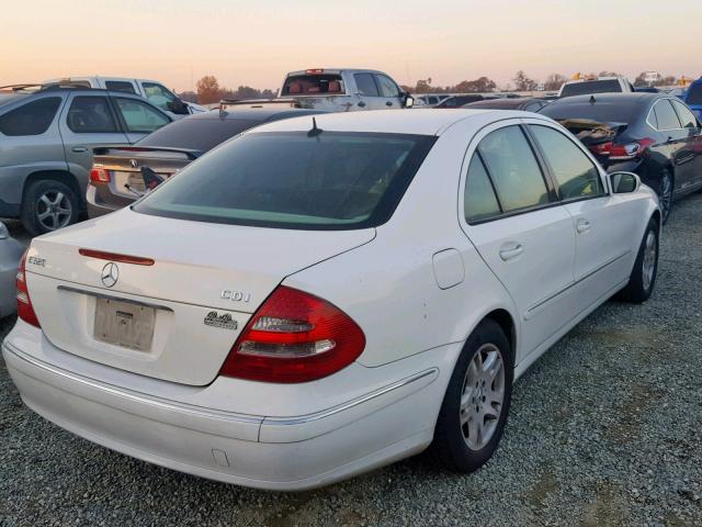 WDBUF26JX6A888222 - 2006 MERCEDES-BENZ E 320 CDI WHITE photo 4