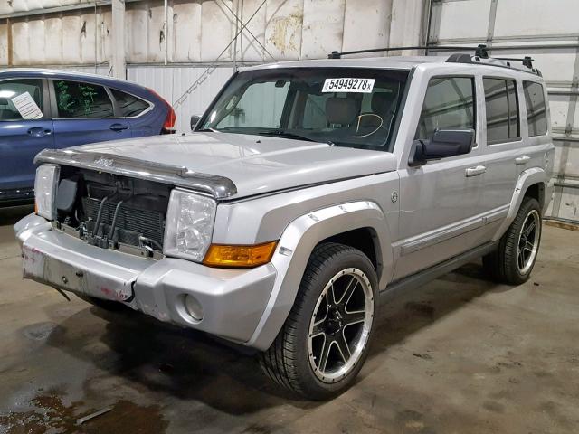1J8HG58N16C303106 - 2006 JEEP COMMANDER SILVER photo 2