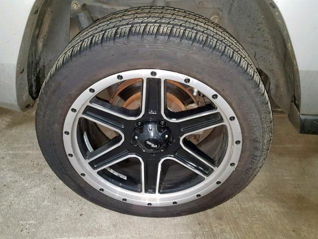 1J8HG58N16C303106 - 2006 JEEP COMMANDER SILVER photo 9