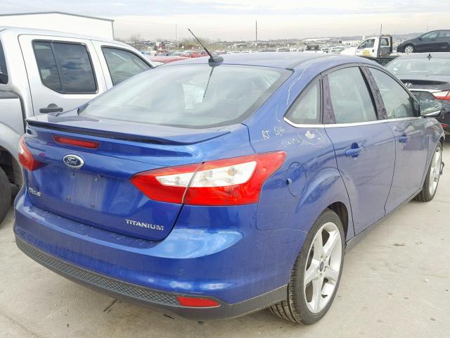 1FADP3J28EL320967 - 2014 FORD FOCUS TITA BLUE photo 4