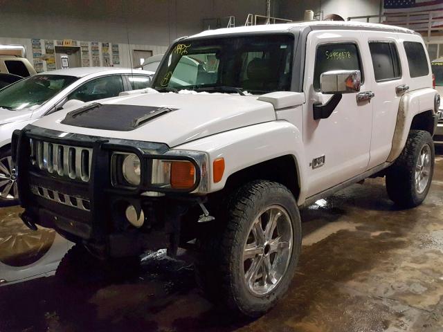 5GTDN136068199918 - 2006 HUMMER H3 WHITE photo 2