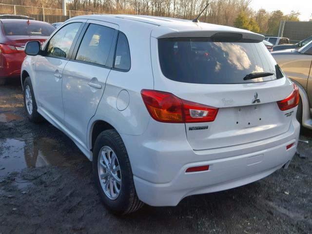 JA4AP3AU5CZ002646 - 2012 MITSUBISHI OUTLANDER WHITE photo 3