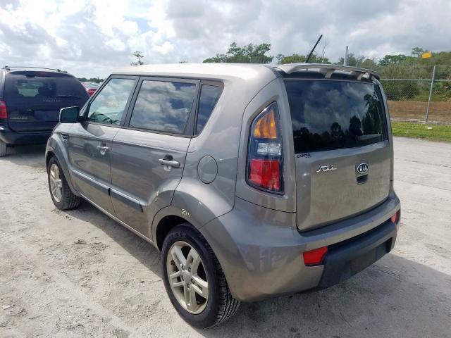 KNDJT2A22B7208110 - 2011 KIA SOUL GRAY photo 3