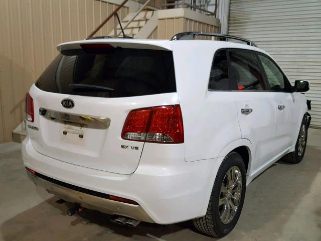 5XYKW4A28BG092826 - 2011 KIA SORENTO SX WHITE photo 4