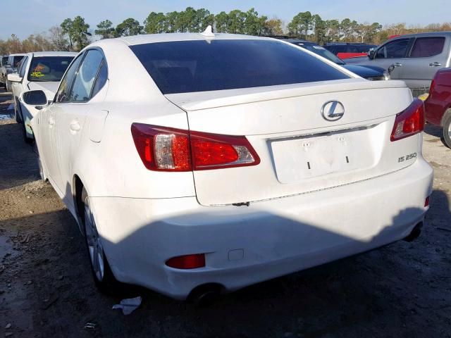 JTHBF5C29B5148654 - 2011 LEXUS IS 250 WHITE photo 3