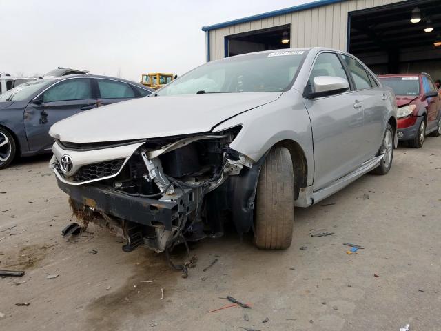 4T1BF1FK3CU173798 - 2012 TOYOTA CAMRY BASE SILVER photo 2