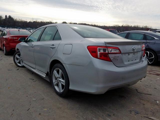 4T1BF1FK3CU173798 - 2012 TOYOTA CAMRY BASE SILVER photo 3