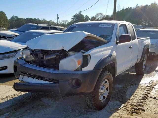 5TETU4GNXAZ717940 - 2010 TOYOTA TACOMA PRE WHITE photo 2