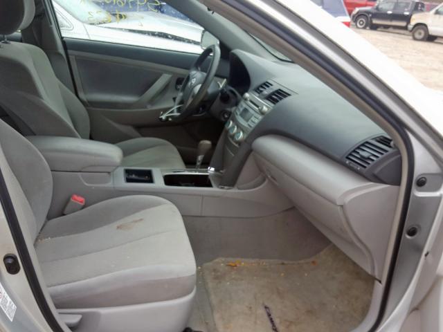 4T4BE46K59R138960 - 2009 TOYOTA CAMRY BASE SILVER photo 5