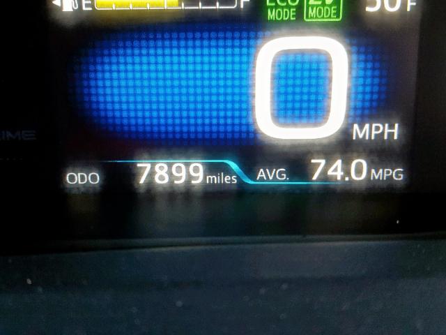 JTDKARFP0H3022993 - 2017 TOYOTA PRIUS PRIM ნაცრისფერი ფოტო 8