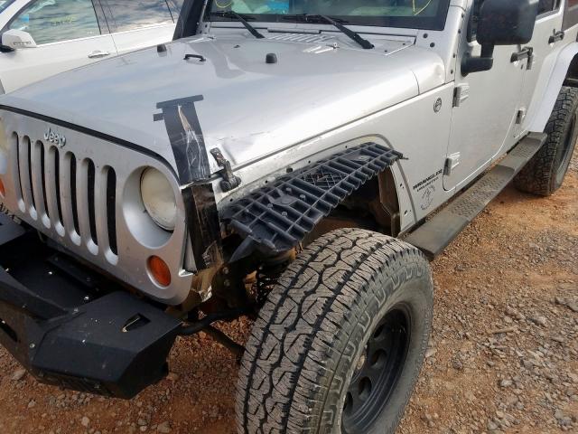 1J4GA59117L147094 - 2007 JEEP WRANGLER S SILVER photo 9
