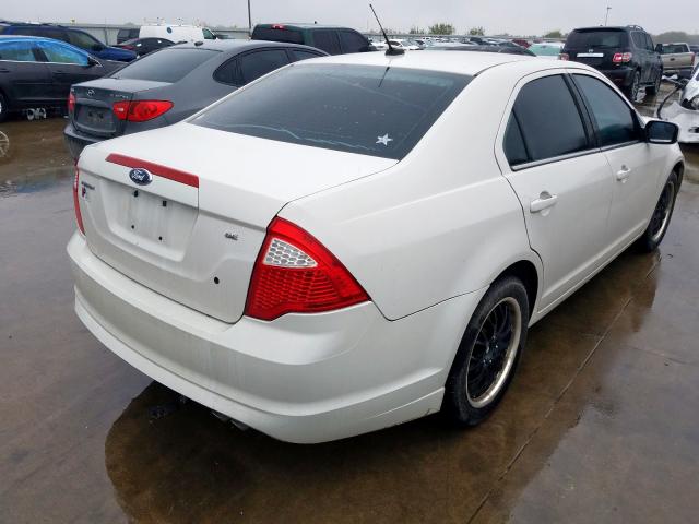 3FAHP0HA7CR258425 - 2012 FORD FUSION SE WHITE photo 4