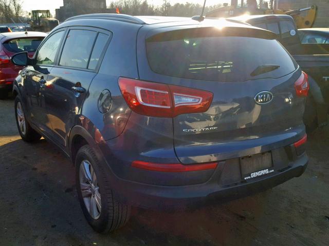 KNDPBCA23B7016262 - 2011 KIA SPORTAGE L BLUE photo 3