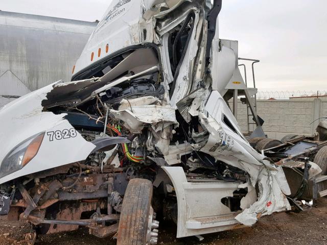 3AKJHHDR2JSJX0118 - 2018 FREIGHTLINER CASCADIA 1 WHITE photo 9