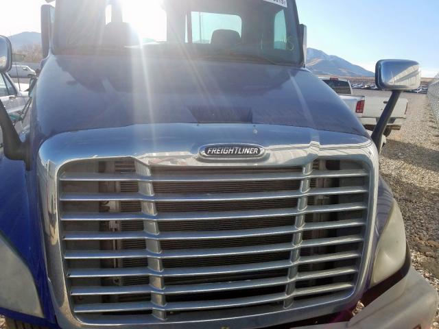 1FUNGEDR6ASAU2861 - 2010 FREIGHTLINER CASCADIA 125  photo 7