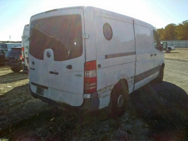 WDYPE745795363088 - 2009 FREIGHTLINER SPRINTER 2 WHITE photo 4