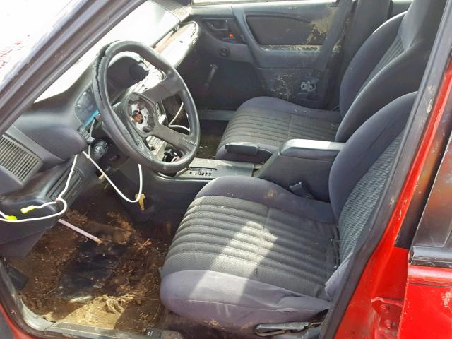 1G1JC5440P7338045 - 1993 CHEVROLET CAVALIER V RED photo 5