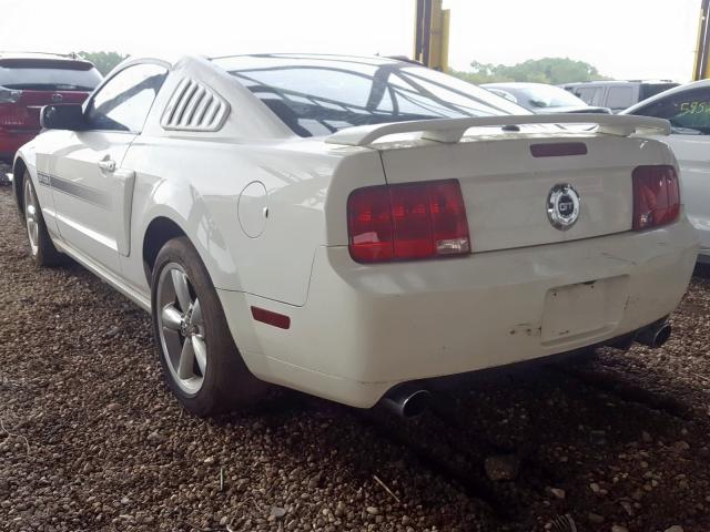 1ZVHT82H795105448 - 2009 FORD MUSTANG GT WHITE photo 3