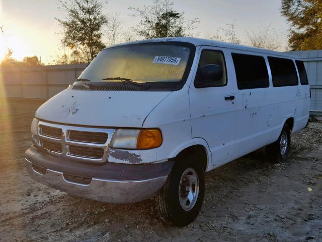 2B5WB35Z9YK105765 - 2000 DODGE RAM WAGON WHITE photo 2