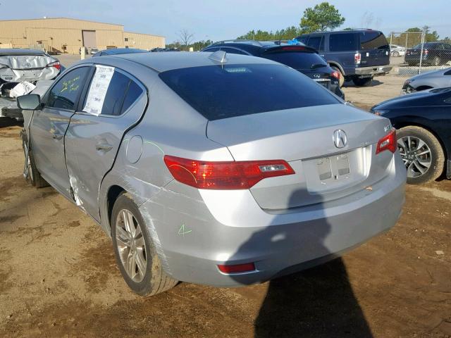 19VDE1F32DE020198 - 2013 ACURA ILX 20 SILVER photo 3