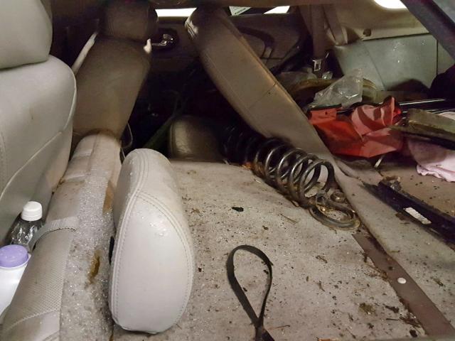 5GADT13S152236083 - 2005 BUICK RAINIER CX GRAY photo 6