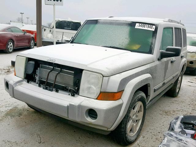 1J8HH48K76C289340 - 2006 JEEP COMMANDER SILVER photo 2