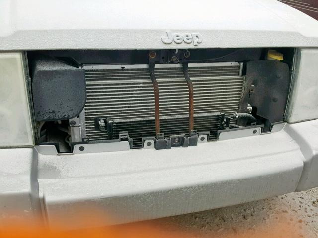 1J8HH48K76C289340 - 2006 JEEP COMMANDER SILVER photo 9