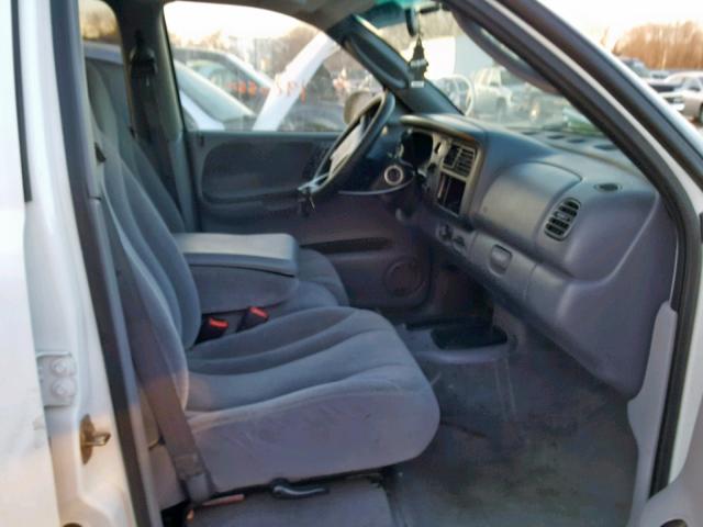 1B7GL2AX1YS741688 - 2000 DODGE DAKOTA QUA WHITE photo 5