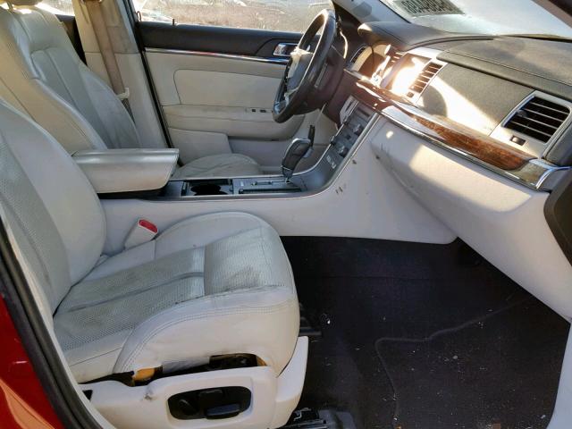 1LNHM94RX9G616910 - 2009 LINCOLN MKS RED photo 5