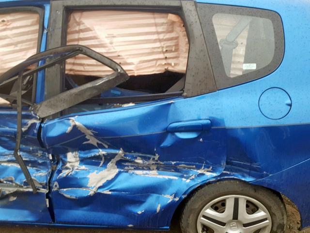 JHMGD38468S056972 - 2008 HONDA FIT BLUE photo 9