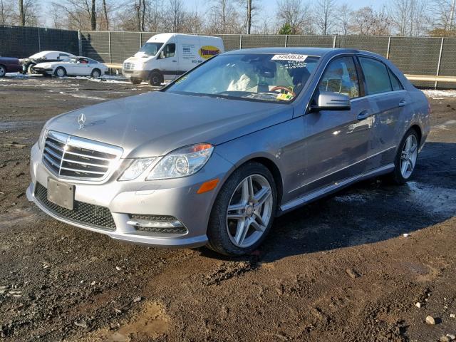 WDDHF9BB0DA684462 - 2013 MERCEDES-BENZ E 550 4MAT SILVER photo 2