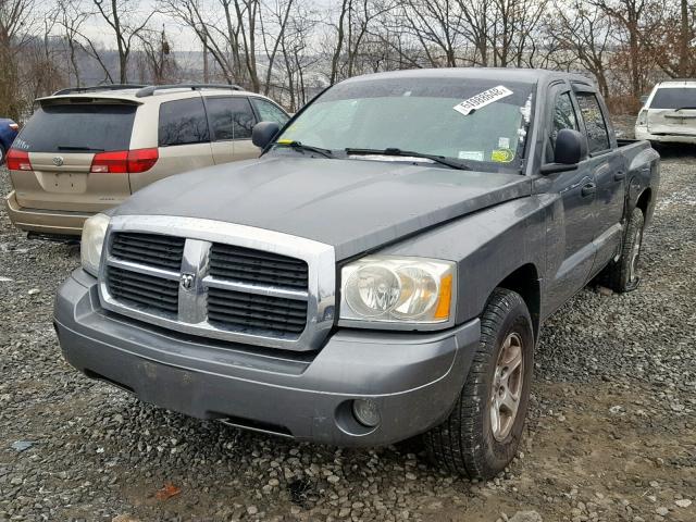 1D7HW48N26S502164 - 2006 DODGE DAKOTA QUA GRAY photo 2