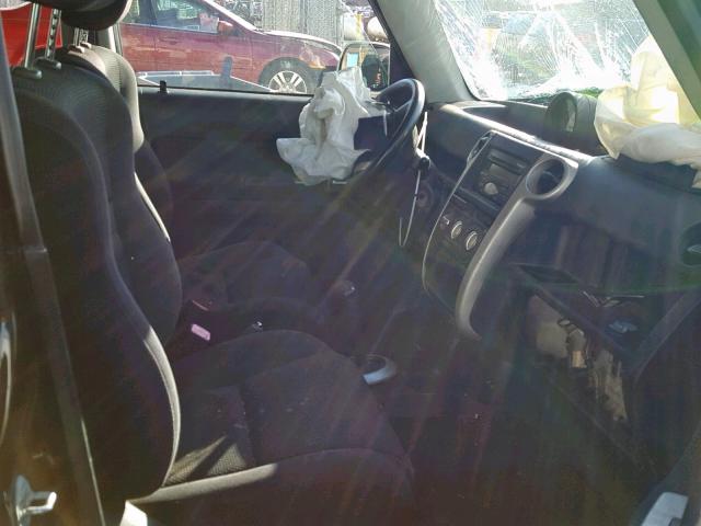 JTLKT324254027531 - 2005 TOYOTA SCION XB Ақ фото 5